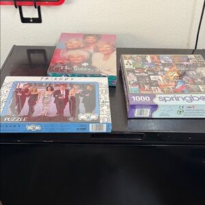 Friends and Golden Girls Puzzle Set
